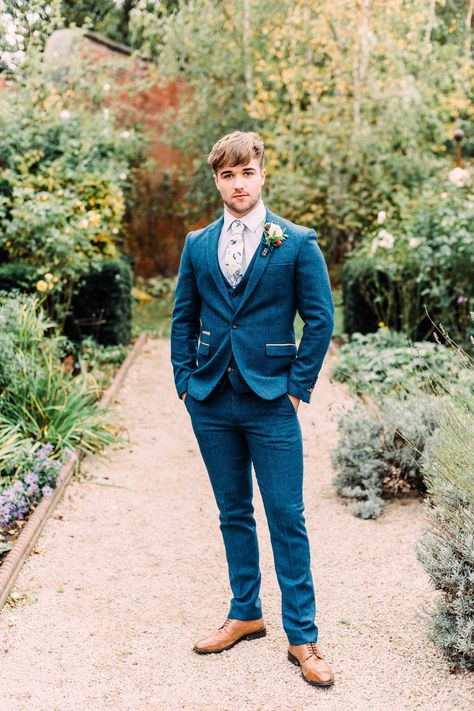 Navy blue suit with brown shoes and a white shirt and blue floral tie. Images by Emily Olivia Photography #groom #groomstyle #groomsmen #suit #suitandtie Suit With Brown Shoes, Groom Outfit Inspiration, Teal Suit, Autumn Romance, Blue Floral Tie, Groom's Suit, Unique Wedding Stationery, Morning Suits, Hand Dyed Silk Ribbon