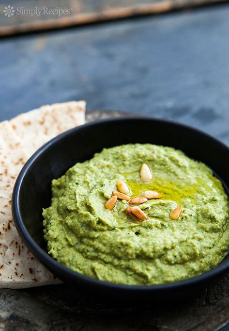 Basil hummus dip made with garbanzo beans, puréed with fresh basil, olive oil, toasted pine nuts, garlic, and lemon. #appetizer #dip #basil #hummus Basil Hummus, Cooking Steak, Garlic Hummus, Hummus Dip, Hummus Recipe, Think Food, Simply Recipes, Food Processor, Tahini