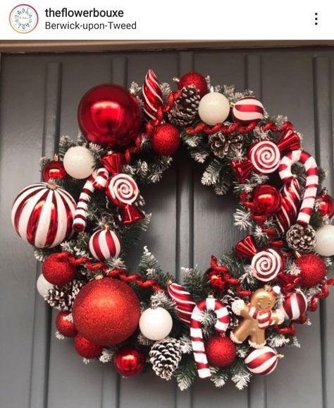 Candy Cane Christmas Wreath, Christmas Candy Cane Wreaths, Peppermint Theme Christmas Decor, Candy Cane Garland Christmas Decor, Christmas Decorations Gingerbread Theme, Christmas Decor Candy Theme, Christmas Tree Candy Cane Theme, Christmas Decor Ideas Candy Cane, Christmas Wreaths Candy Cane