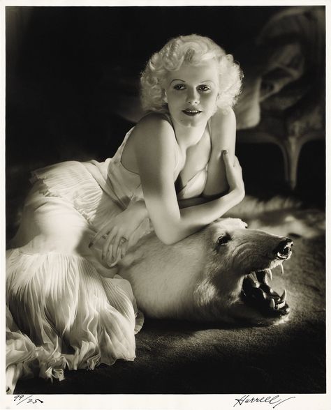 Jean Harlow - Photo by George Hurrell (1935) from Vanity Fair Bear Skin Rug, Erich Von Stroheim, Klasik Hollywood, Beauty And The Beast Art, George Hurrell, Catherine Bach, Old Hollywood Actresses, Linda Carter, Isabelle Huppert