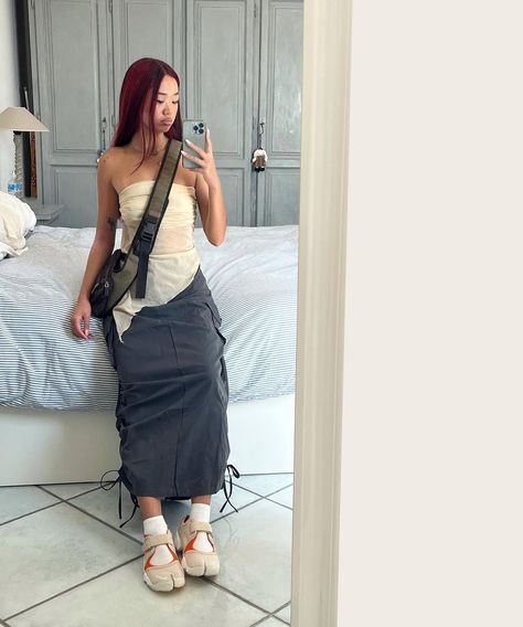 megan (@megantrong) | Instagram Cargo Skirt Maxi, Long Cargo Skirt Outfit, Grey Maxi Skirt Outfit, Gray Skirt Outfit, Subversive Fashion, Cargo Skirt Outfit, Maxi Skirt Fall, Sick Clothes, Tabi Shoes