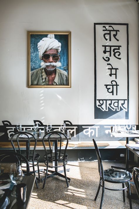 Small Indian Restaurant Design, Vintage Indian Restaurant, Indian Restraunt Interior, Indian Cafe Design, Indian Theme Restaurant, Indian Restaurant Interior Design Modern, Indian Restaurant Decor, South Indian Restaurant Interior Design, Indian Restaurant Design