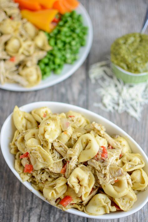 Crock Pot Tortellini, Pesto Tortellini, Chicken Tortellini, Dinner Sides, Pesto Chicken, Pesto Recipe, Crockpot Chicken, Tortellini, Ground Beef Recipes