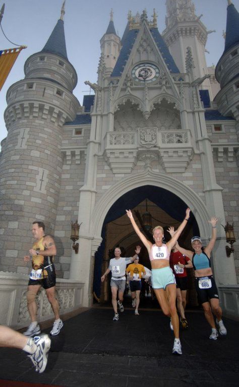 0107AT_0047KP49265942[1] Disney 5k, Half Marathon Motivation, Disneyland Half Marathon, Wide World Of Sports, Disney Running, Walt Disney World Marathon, Disney Races, I Hate Running, Marathon Motivation