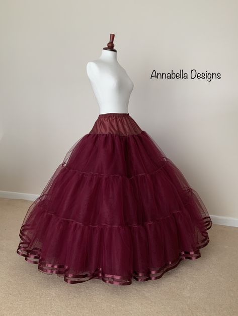 Long Petticoat Skirt, Petticoat Pattern, Victorian Ball Gowns, Wedding Couple Cartoon, Tulle Petticoat, Girls Dresses Sewing, Custom Gown, Couture Sewing Techniques, 7 Layers