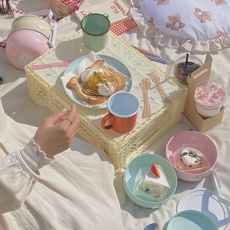 Pastel Danish Aesthetic, Danish Bedroom, Pastel Picnic, Royalcore Aesthetic, Pastel Danish, Danish Pastel Room, Danish Pastel Aesthetic, Pastel Room Decor, Pastel Birthday