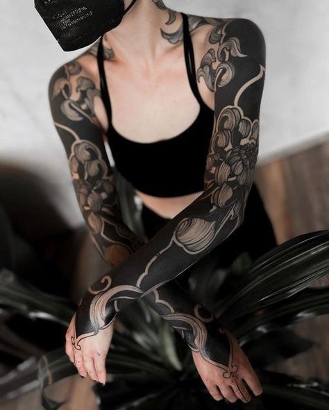 Black Sleeve Tattoo, Tattoo Artist Tattoo, All Black Tattoos, Tattoo Ideas Unique, Belly Tattoos, Tattoo Design Tattoo, Geometric Tattoo Arm, Blackout Tattoo, Wicked Tattoos