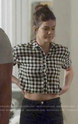 Callie's gingham checked cropped shirt on The Fosters Callie Jacob, Mccall Mitchell, Maia Mitchell, Disney Channel Stars, Abc Family, Cropped Shirt, Single Person, Gingham Check, Wardrobe Style