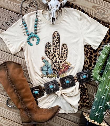 Country Style Outfits, Cute Country Outfits, Western Wear Outfits, Looks Country, Rodeo Outfits, Western Style Outfits, Printed Jersey, Cute Shirt Designs, Western Outfits Women