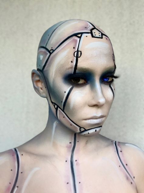 Robot makeup face paint Robot Costume Makeup, Robot Makeup Cyborgs, Robotic Makeup, Robot Makeup Look, Futuristic Makeup Looks, Robot Makeup, Robot Unicorn, Robot Alien, Futuristic Makeup