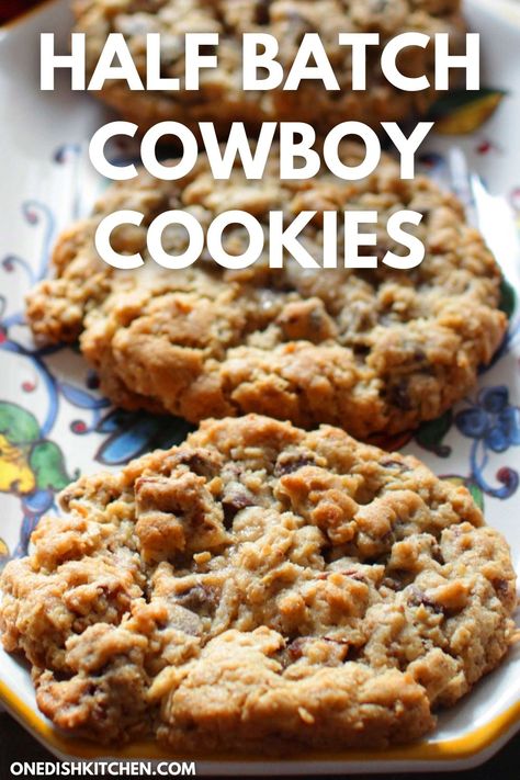 Laura Bush Cowboy Cookies, Ranger Cookies, Cowboy Cookie Recipe, Laura Bush, Cowboy Cookies, Low Carb Cookies, Crinkle Cookies, S'mores, Köstliche Desserts