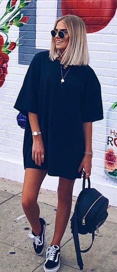 #Summer #Outfits Black dress and black Vans low-tops. Cozy Summer Outfits, Vans Outfit, Outfits Black, Black Vans, Looks Black, Black Gown, Winter Trends, Cozy Outfit, Mens Fashion Summer