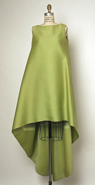 Cristobal Balenciaga, Cooler Look, Fesyen Hijab, Vintage Couture, Vintage Mode, 1960s Fashion, House Dress, 60s Fashion, Mode Vintage