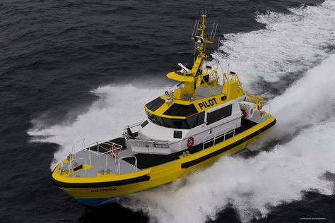 pictures of pilot boats | Kvichak Pilot Boat Delivered to CRBP River Bar, Pilot Boats, Explorer Yacht, Working Boat, Fishing Vessel, Retro Lingerie, The Pacific Ocean, Tug Boats, Columbia River