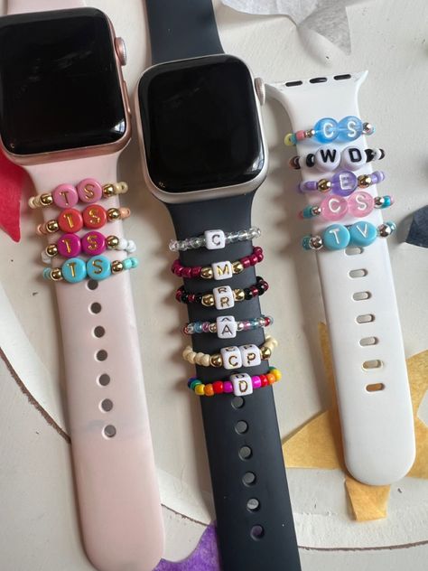 Apple Watch Friendship Bracelet, Eras Tour Watch Party Ideas, Cute Clay Bead Bracelet Ideas Taylor Swift, Taylor Swift Watch Party Ideas, Taylor Swift Themed Crafts, Taylor Swift Rings, Hamilton Bracelet, Braiding Bracelets, Music Inspired Jewelry