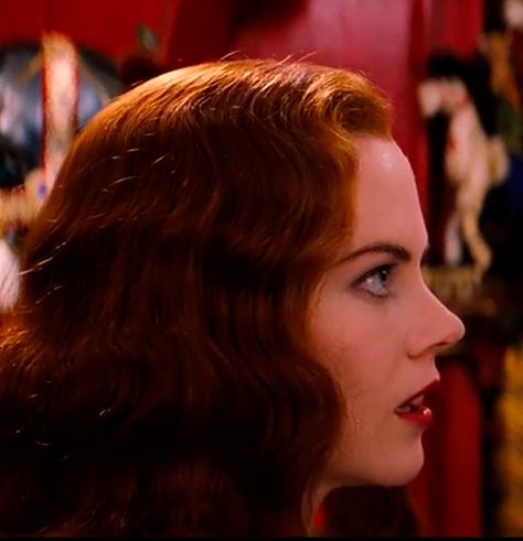 Moulin Rouge Hair, Moulin Rouge Nicole Kidman, Nicole Kidman Moulin Rouge, Satine Moulin Rouge, Nicole Kidman Movies, Rouge Hair, Moulin Rouge Movie, Famous People Celebrities, French Girl Chic