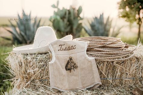 Family & Wedding Photographer on Instagram: “A little sneak peek of Isaac’s photo session!! 🐎 . . . .  #baptism #charro #charros #photography #rancho #mexicano #jalisco #sobrero…” Mexican Baptism Ideas Boy, Charro Baptism Decorations, Charro Baptism, Charro Theme, Baptism Themes, Bautizo Ideas, Baptism Centerpieces, Rustic Photography, Baptism Decorations