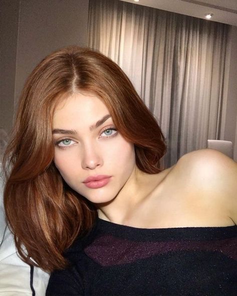 Faceclaims For Dr, Green Eye Hair Color Ideas, Desired Face Inspiration, Creamy Blonde Hair Color, Faceapp Morphing, Red Hair Green Eyes Girl, Hair Color For Green Eyes, Red Hair And Green Eyes, Haircut V