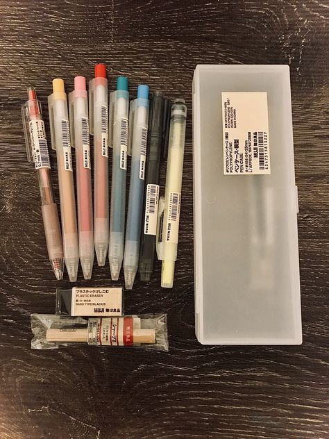 Muji Stationery Aesthetic, Muji Pens Aesthetic, Muji Aesthetic Stationary, Muji Highlighter, Muji Pencil Case, Muji Aesthetic, Muji Stationary, Muji Stationery, Stationary Obsession