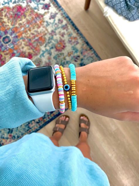 Hwlf Bracelets, Preppy Bracelet Stack, Cute Bracelets Ideas, Bracelet Stack Ideas, Preppy Accessories, Apple Watch Fashion, Preppy Bracelets, Surf Jewelry, Bracelet Stacks