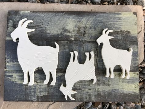 Goat Decor, Birch Wood Crafts, Scarecrow Painting, Bathroom Paintings, Goat Shed, Happy Goat, Nubian Goat, Reclaimed Wood Signs, Goats Funny