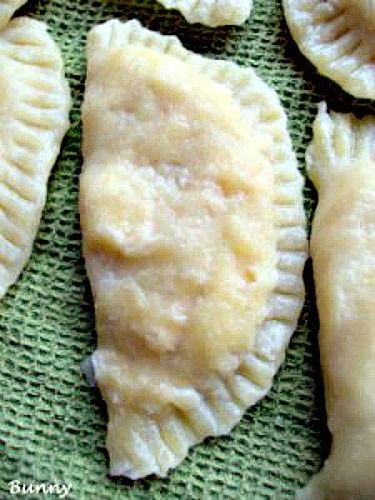 Perogie Dough Recipe, Pierogies Homemade, Homemade Pierogies, Pierogi Recipes, Perogies Recipe, Slovak Recipes, Lithuanian Recipes, Pierogi Recipe, European Dishes