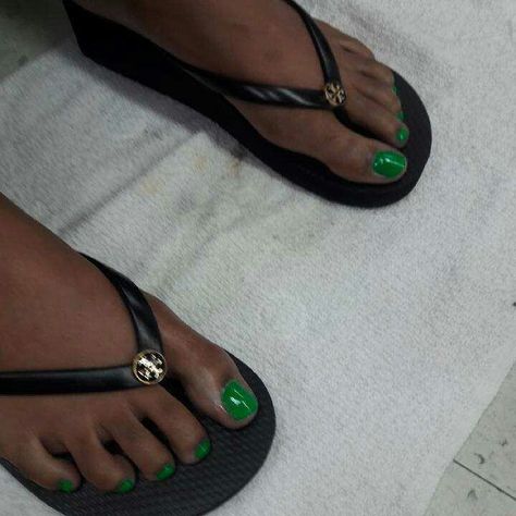 Green Pedicure by the Joy of Beauty Hair Nail Boutique #Hairstylist #Hollywood # Nails Green Pedicure, Hollywood Nails, Nail Boutique, Beauty Hair, Womens Flip Flop, Hair Stylist, Hollywood, Boutique, Nails