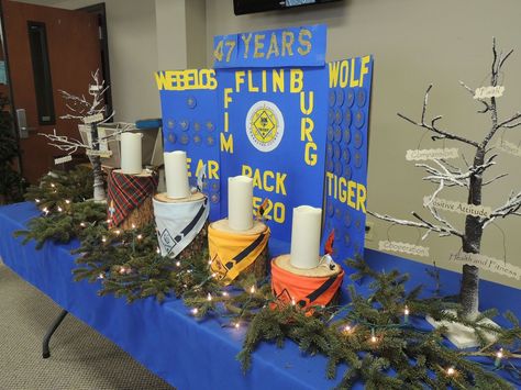 Blue And Gold Ceremony, Scout Camping Activities, Blue And Gold Banquet Ideas, Arrow Of Light Ceremony, Boy Scout Cake, Asu Graduation, Ffa Banquet, Boy Scout Activities, Cub Scouts Wolf