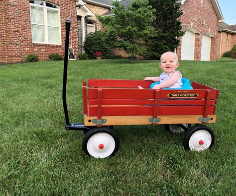 Radio Flyer Restoration Radio Flyer Wagon Makeover, Red Wagon Christmas Decor Radio Flyer, Radio Flyer Wagon Ideas, Radio Flyer Wagon, Hot Rod Radio Flyer Wagon, Iron Man Arc Reactor, Habitat Restore, Radio Flyer Wagons, Old Wagons