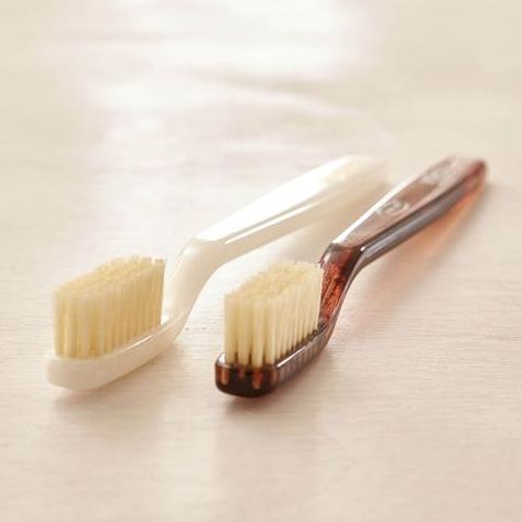 C.O. BIGELOW NATURAL BRISTLE TOOTHBRUSH Cool Toothbrush, Fancy Toothbrush, Aesthetic Toothbrush, Wood Toothbrush, C.o. Bigelow, Christmas Presents For Women, Pretty Teeth, Cowgirl Bachelorette Parties, Rustic Bathroom Designs