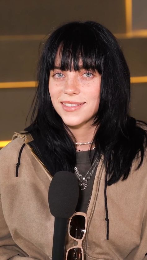 Billie Eilish Face, Billie Eilish Eyes, Victorian Era Fashion, Girl Heaven, Billie Eillish, Celebrity Couples, Billie Eilish, Pretty People, Most Beautiful