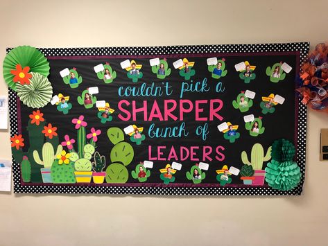 Shoutout Board, Desert Classroom, Llama Classroom, Plants Classroom, Preschool Decor, School Awards, Elementary Classroom Decor, Classroom Board, Class Theme