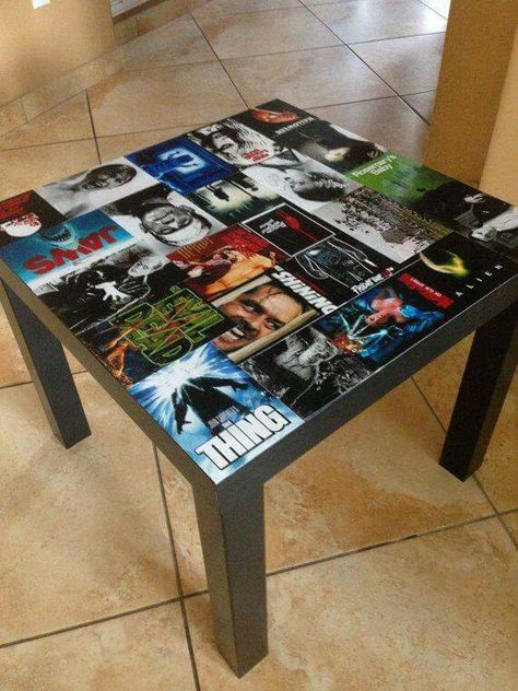 Horror movie table... Basement Movie Room, Horror Room, Movie Theater Rooms, Movie Room Decor, Movie Decor, At Home Movie Theater, Banquet Table, Horror Decor, Home Theater Rooms