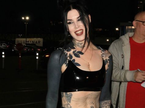 Kat Von D says she's spent almost 40 hours so far 'blacking out' her body to cover tattoos she no longer wants D Tattoos, Cover Tattoos, Tattoo Healing, Unique Tattoos For Women, S Tattoos, Kat Von D Tattoos, Blackout Tattoo, Famous Tattoos, Meaningful Tattoos For Women