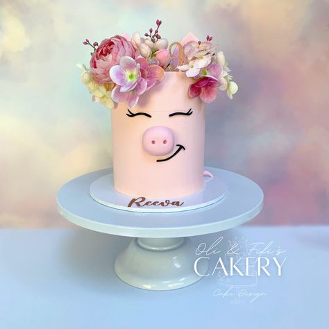 REEVA 🐷 Cute pig cake for Reeva’s 9th birthday. Reeva loves pigs so we had to make a pretty, girly pig themed cake for her birthday 🐷 🐽Artifiical flowers @fleurboutiqueflorist #ganachecake #pigcake #pigthemedcake #girlycake #cutecake #animalcake #farmyardcake #cakesofinstagram #cakestagram #cakedesign #cakeart #funcakes #customcakes #preston #muchhoole #lancashire #muchhoolecakes #prestoncakes Cute Pig Cake, Piggy Cake, Cake For Her, Ganache Cake, Girly Cakes, Birthday Cake With Flowers, Pig Cake, Beautiful Birthday Cakes, Cute Pig