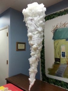 Wizard Of Oz Trees Diy, Wizard Of Oz Tornado Decoration, Wizard Of Oz Preschool Activities, Wizard Of Oz Library Display, Diy Tornado Decoration, Wizard Of Oz Classroom Theme, Wizard Of Oz Crafts, Tornado Project, Wizard Of Oz Diy