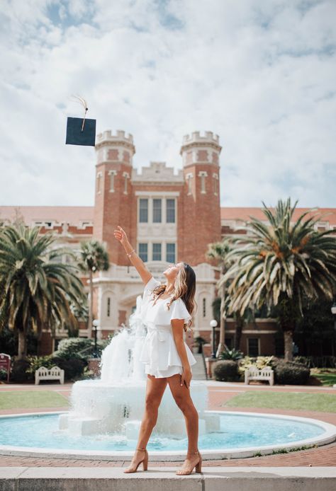 Community College Graduation Pictures, Fsu Grad Photos, Tcu Graduation Pictures, Fsu Graduation Pictures, Cute Graduation Pictures, Unique College Graduation Pictures, College Grad Photoshoot, Nursing Pics, Fsu Graduation