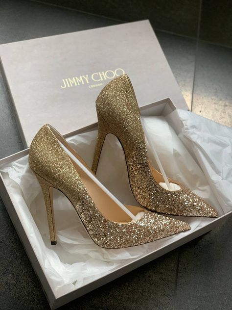 Prom Shoes Sparkly, Casual Wedding Shoes, Bling Sandals, Glitter Fashion, Heels Aesthetic, Trendy Heels, Fashion Shoes Heels, Sparkly Shoes, Shoes Heels Classy