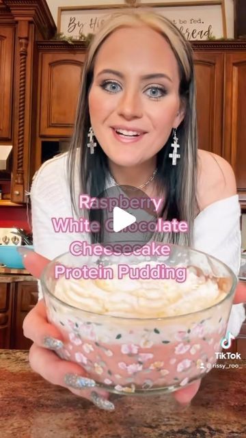 Larissa Krebbs on Instagram: "Raspberry White Chocolate Cheesecake Protein Pudding! #protein #highprotein #snack #proteinpudding #recipe #recipes #highproteinsnack #lowsugar #weightloss #fatloss #caloriecounting #caloriedeficit #cheesecake" Protein Pudding With Cool Whip, Bariatric Protein Pudding, Birthday Cake Protein Pudding, Protien Pudding Recipes Greek Yogurt, Keto Protein Pudding, Fairlife Protein Pudding Recipe, Premier Protein Pudding Recipe, Protein Cheesecake Pudding, Protein Pudding Recipe Sugar Free