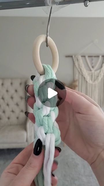 Rachel Anderson | Fiber artist on Instagram: "A different way to do a crown knot for a macrame plant hanger. Love this way and have been doing it for a while now.  . Don't forget to save this video so you can come back to it when you want to create a crown knot in your next macrame project. You can even download it and slow it down.  . .  AVAILABLE links in bio: 1. Wall hangings, PDF patterns, supplies, and DIY kits. 2. Best macrame cord discounts from the top companies. 3. The ultimate Instagram guide for macrame makers! 4. Wholesale macrame items." Macrame Crown Knot, Crown Knot, Macrame Items, Instagram Guide, Macrame Hanger, Fiber Artist, Macrame Projects, Macrame Cord, June 1