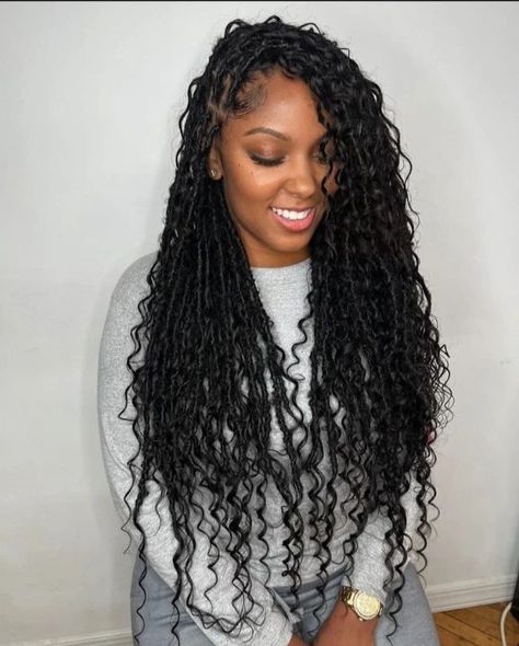 Boho Faux Locs With Curls, Bohemian Locs With Curls, Boho Locs With Human Hair, Soft Locs Bohemian, Soft Boho Locs, Soft Faux Locs Hairstyles, Boho Faux Locs Black Women, Boho Locs With Curls, Locks With Curls