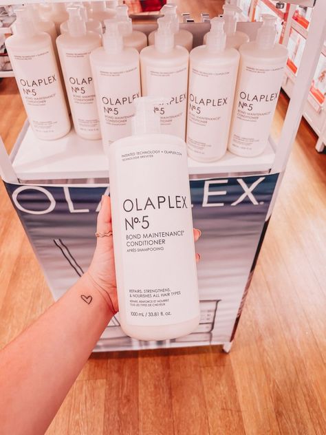 best olaplex dupes, best olaplex dupe, similar products to olaplex, products like olaplex, products similar to olaplex Olaplex Hair Oil, Olaplex Oil, Olaplex Before And After, Olaplex Products, Products For Curly Hair, Olaplex Treatment, Damage Hair Care, Best Hair Care Products, Hair Repair Mask