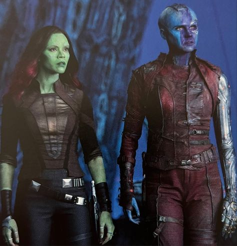 Nebula And Gamora, Gamora Aesthetic, Marvel Actress, Gotg 2, Marvel Shifting, Marvel Bts, Gamora And Nebula, Gamora Guardians, Nebula Marvel