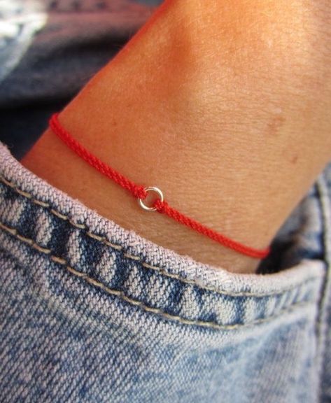 Silk Cord Bracelet, Diy Bracelets With String, Diy Bracelets Tutorials, Diy Friendship Bracelets Patterns, Red String Bracelet, Diy Bracelets Easy, Red String, Cord Ends, Friendship Bracelets Diy