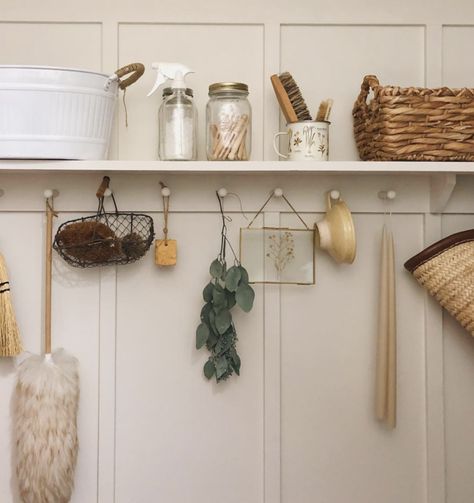 Cozy Laundry Room, Shaker Peg Rail, Plain English Kitchen, Budget Home Decor, Peg Rail, Shaker Pegs, Mudroom Entryway, Boot Room, Laundry Mud Room