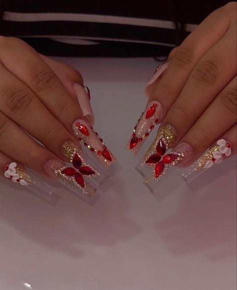 Latina Nails Red, Easy Nail Art Tutorial, Red Sparkly Nails, 15 Nails, Nail Art Designs Valentines, Nail Art Designs Valentines Day, Nail Designs For Beginners, Quince Nails, Red And Gold Nails