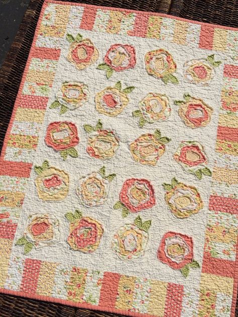 French Rose Quilt Tutorial, French Rose Quilt Tutorial Free Pattern, French Rose Quilt, French Roses Quilt, Layered Applique, Rose Quilts, French Quilt, Santa Clara California, French Roses