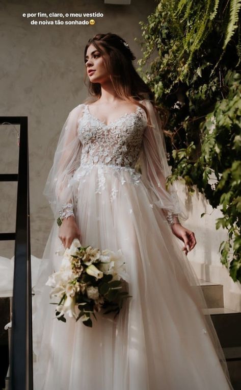 Whimsical Romantic Wedding Dress, Whimsical Romantic Wedding, Whimsical Romantic, Wedding Dresses Whimsical, Romantic Wedding Dress, Fairy Wedding Dress, Sleeved Wedding, Pretty Wedding Dresses, Fairy Wedding