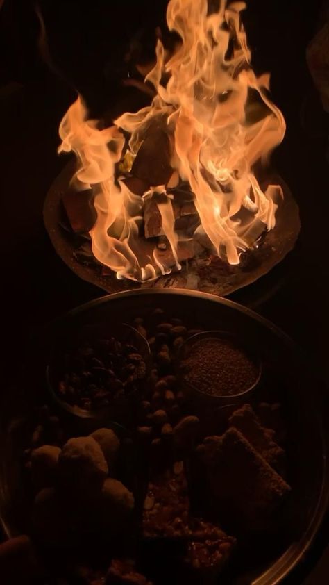 Lohri Fire Images, Lohri Instagram Story, Lohri Fire Video, Lohri Pictures, Beautiful Friend Quotes, Save Gif, Fireworks Pictures, Body Image Art, Happy Lohri