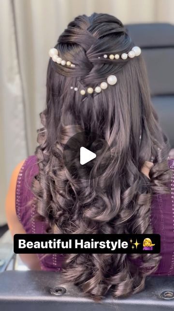 Hairstyle Open Hair Wedding, Hairstyle For Party Wear Gown, Hairstyles Traditional Indian, Free Hair Hairstyles For Lehenga, Party Wear Hairstyles, Bridal Reception Hairstyle, Loose Hairstyles Casual, Open Hairstyles Indian Wedding, Reception Hairstyles Indian